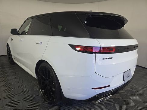 New 2026 Land Rover Range Rover Sport Dynamic SE image 7