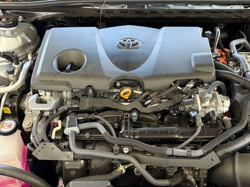 Used 2025 Toyota Camry LE image 33