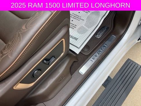 Used 2025 RAM 1500 Limited AWD/4WD image 13