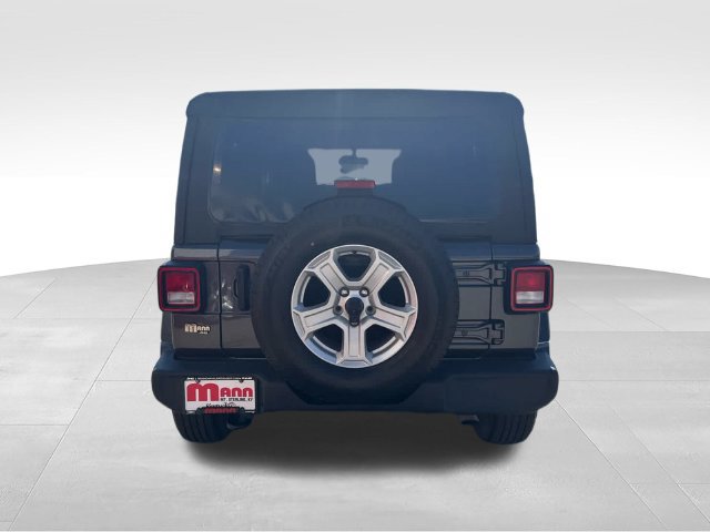 Used 2022 Jeep Wrangler Unlimited Sport AWD/4WD image 4