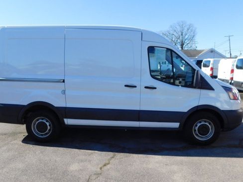 Used 2019 Ford Transit 150 130 Medium Roof image 3