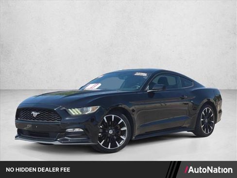 Used 2017 Ford Mustang Coupe RWD image 1