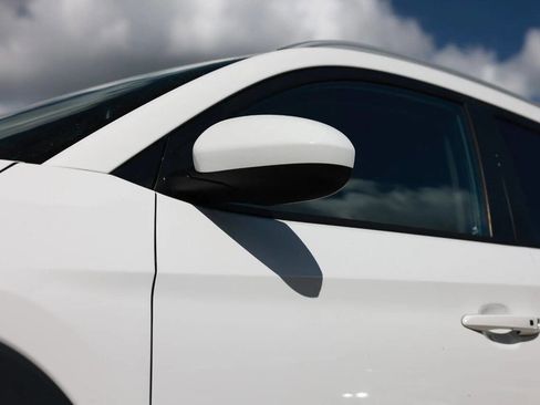 Used 2021 Hyundai Tucson Value w/ Cargo Package image 3