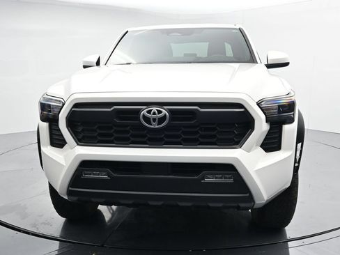Used 2024 Toyota Tacoma TRD Off-Road AWD/4WD image 3