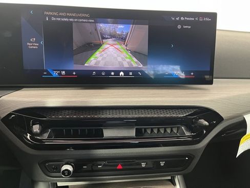 New 2026 BMW 330i xDrive 330i xDrive w/ Premium Package image 17