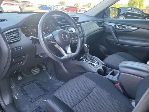 Used 2018 Nissan Rogue S w/ S Value Package FWD image 11