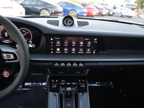 Used 2025 Porsche 911 Carrera image 32