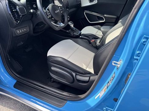 Used 2023 Kia Soul GT-Line FWD image 18
