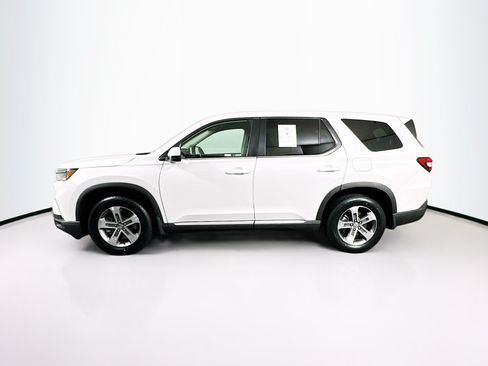 Used 2023 Honda Pilot EX-L image 4