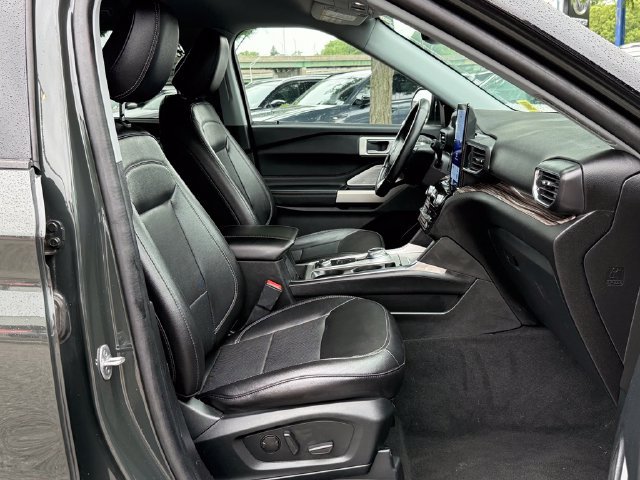 Used 2022 Ford Explorer Limited w/ Limited Technology Package AWD/4WD image 35