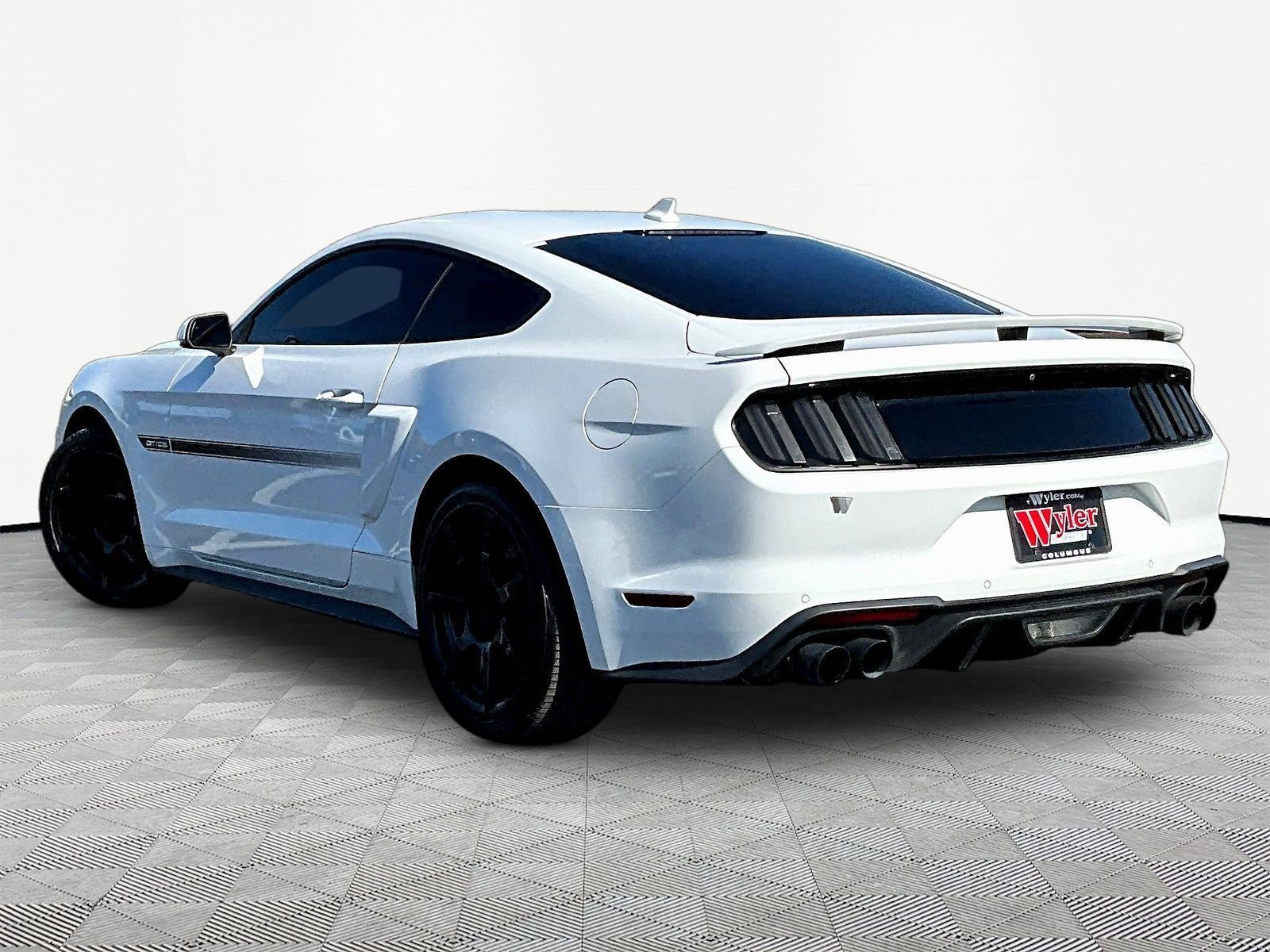 Used 2021 Ford Mustang GT Premium w/ Equipment Group 401A RWD image 4