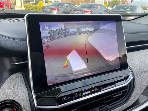 Used 2022 Jeep Compass Latitude image 22