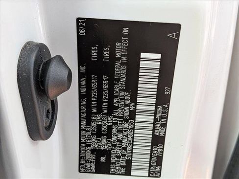 Used 2021 Toyota Sienna XLE image 19