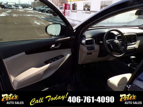 Used 2020 Kia Sorento S image 20
