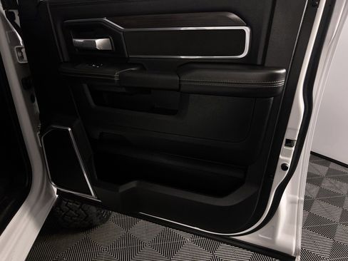 Certified 2025 RAM 2500 Laramie image 31