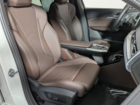 Used 2025 BMW X2 xDrive28i w/ M Sport Package AWD/4WD image 26