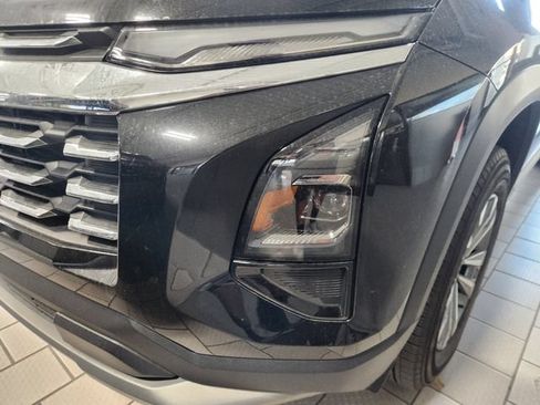 Used 2026 Chevrolet Equinox LT FWD image 7