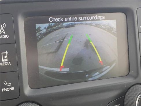 Used 2019 RAM 1500 Classic SLT image 13