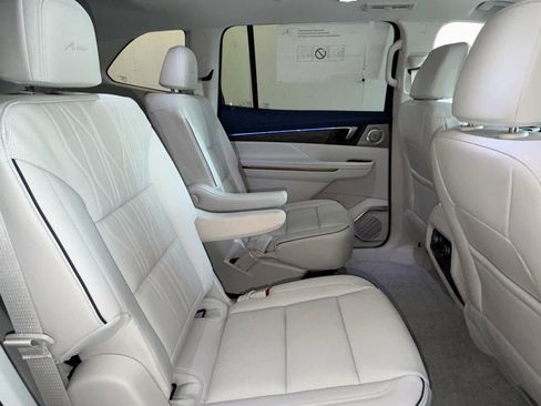 New 2026 Buick Enclave Avenir w/ Super Cruise Package image 34