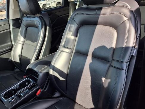 Certified 2023 Lincoln Corsair Reserve w/ Equipment Group 201A image 6