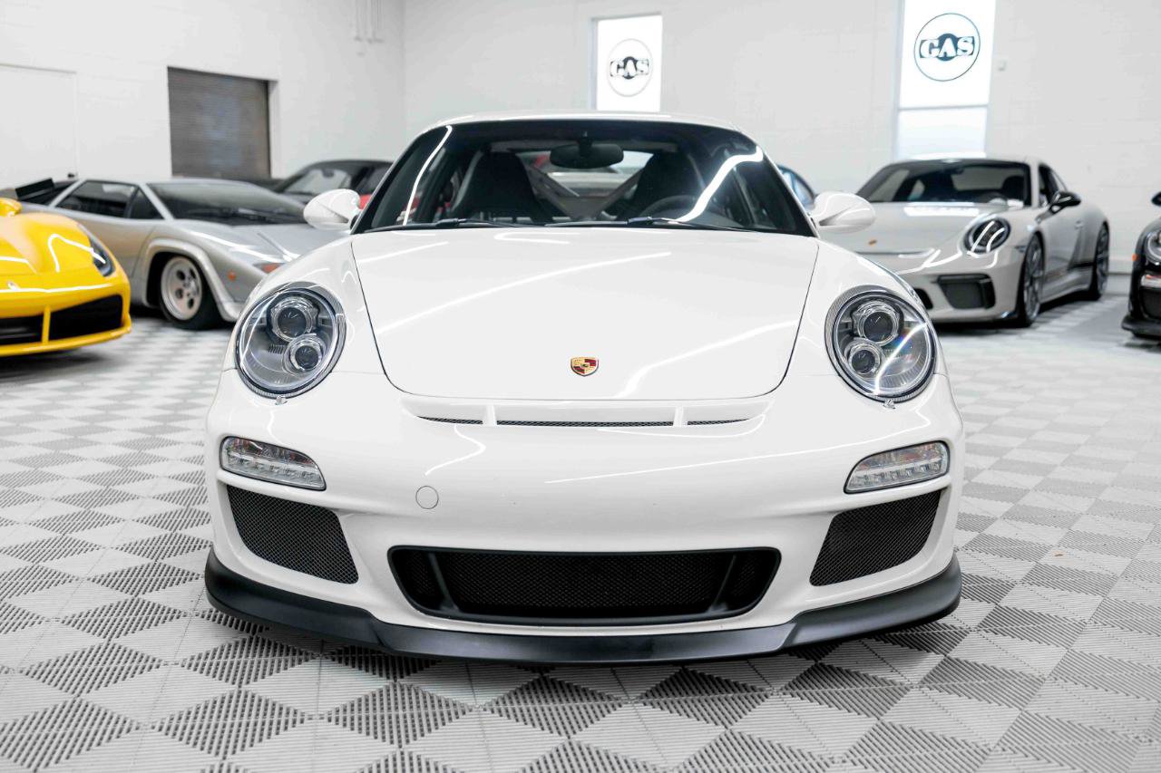 Used 2010 Porsche 911 GT3 RWD image 8