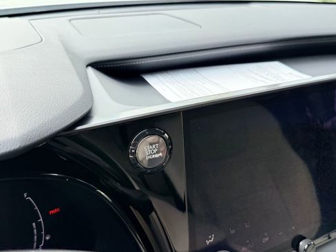 Used 2024 Lexus RX 350 FWD image 6