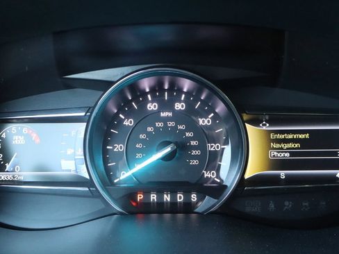 Used 2019 Ford Explorer XLT w/ Equipment Group 202A AWD/4WD image 35
