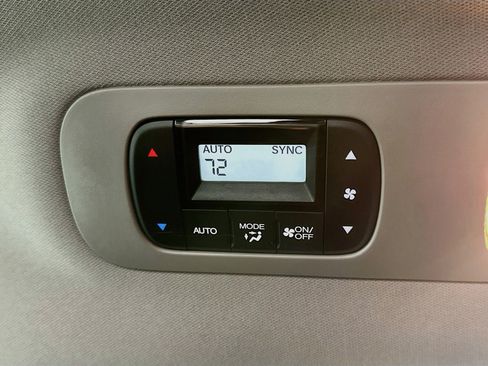 Used 2024 Honda Odyssey Elite image 26