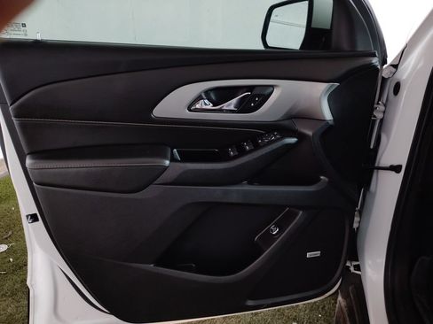 Used 2020 Chevrolet Traverse RS AWD/4WD image 22