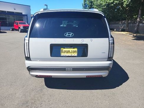 New 2026 Hyundai Ioniq 9 SE image 5