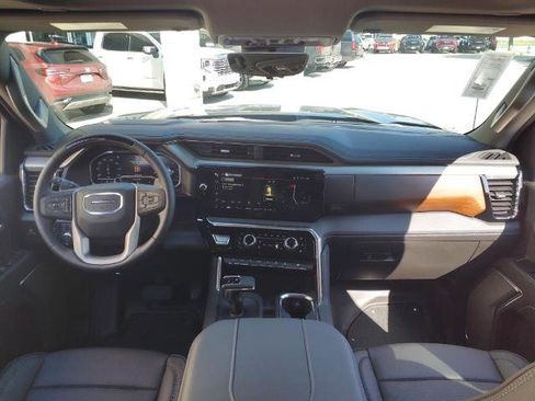 New 2024 GMC Sierra 1500 Denali image 4