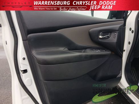 Used 2023 Nissan Murano SL w/ SL Moonroof Package AWD/4WD image 12
