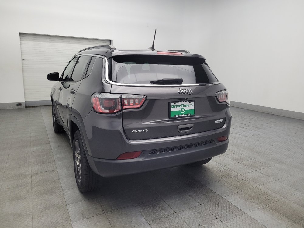 Used 2020 Jeep Compass Latitude AWD/4WD image 5