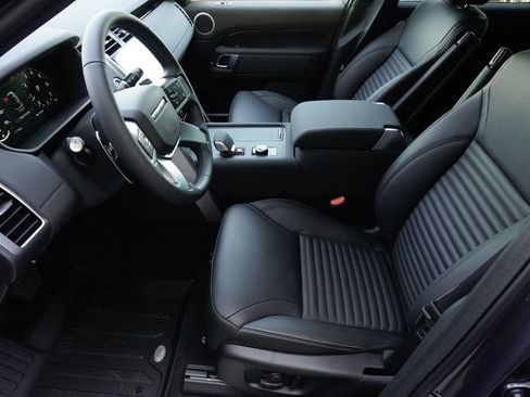New 2026 Land Rover Discovery S AWD/4WD image 19