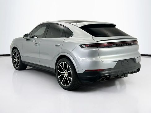 Used 2024 Porsche Cayenne Coupe AWD/4WD image 7