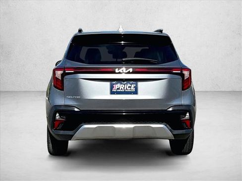 Used 2024 Kia Seltos EX FWD image 4