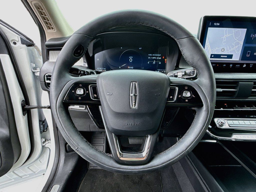 Used 2023 Lincoln Corsair FWD image 14