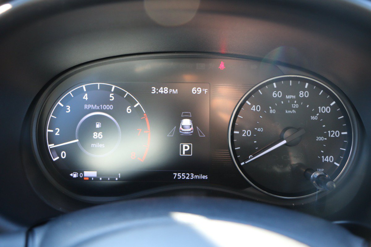Used 2022 Nissan Kicks SR w/ Interior Electronics Package FWD image 31