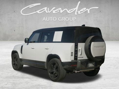 Used 2025 Land Rover Defender 110 V8 image 4