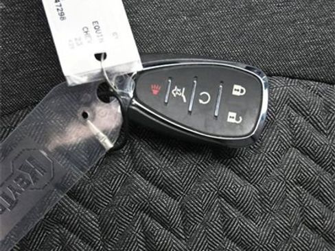 Used 2023 Chevrolet Equinox LT image 15