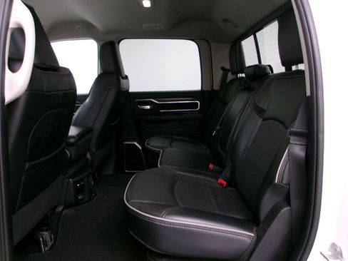 Used 2024 RAM 2500 Laramie AWD/4WD image 10