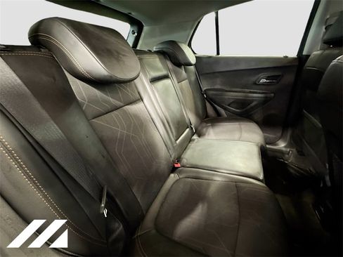 Used 2019 Chevrolet Trax LT w/ Redline Edition image 26