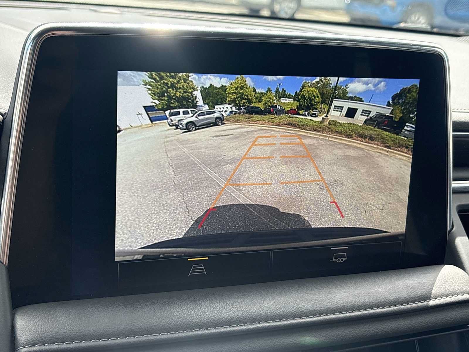 Used 2024 Chevrolet Suburban Z71 AWD/4WD image 14