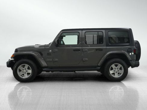 Used 2018 Jeep Wrangler Unlimited Sahara w/ Cold Weather Group image 2