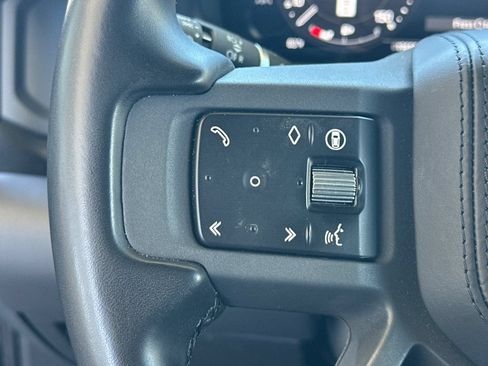 Used 2024 Land Rover Defender 110 X-Dynamic SE AWD/4WD image 30