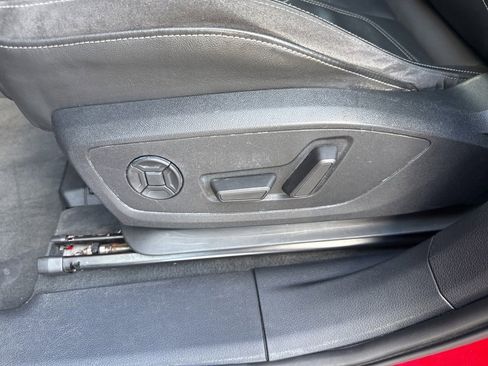 Used 2020 Audi Q3 2.0T Prestige w/ Prestige Package image 36