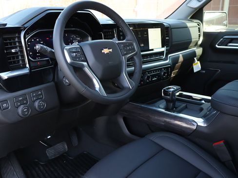 New 2026 Chevrolet Silverado 1500 LTZ w/ LTZ Convenience Package II image 3