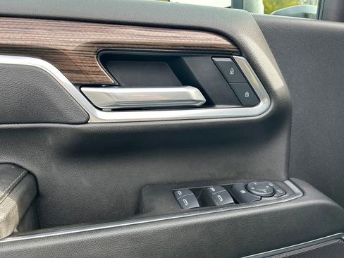 Used 2025 Chevrolet Silverado 3500 LT image 21