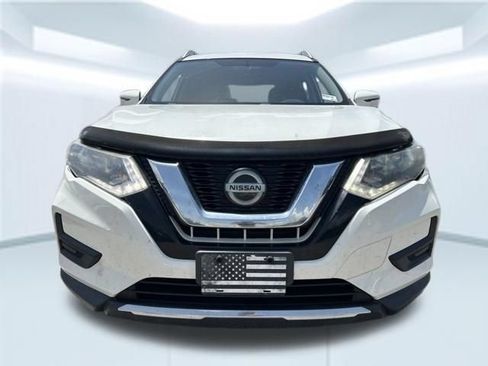 Used 2018 Nissan Rogue SV AWD/4WD image 2