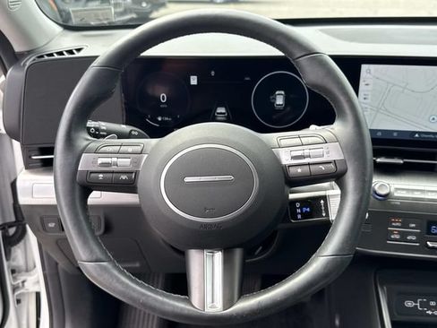 Used 2024 Hyundai Kona Limited AWD/4WD image 19